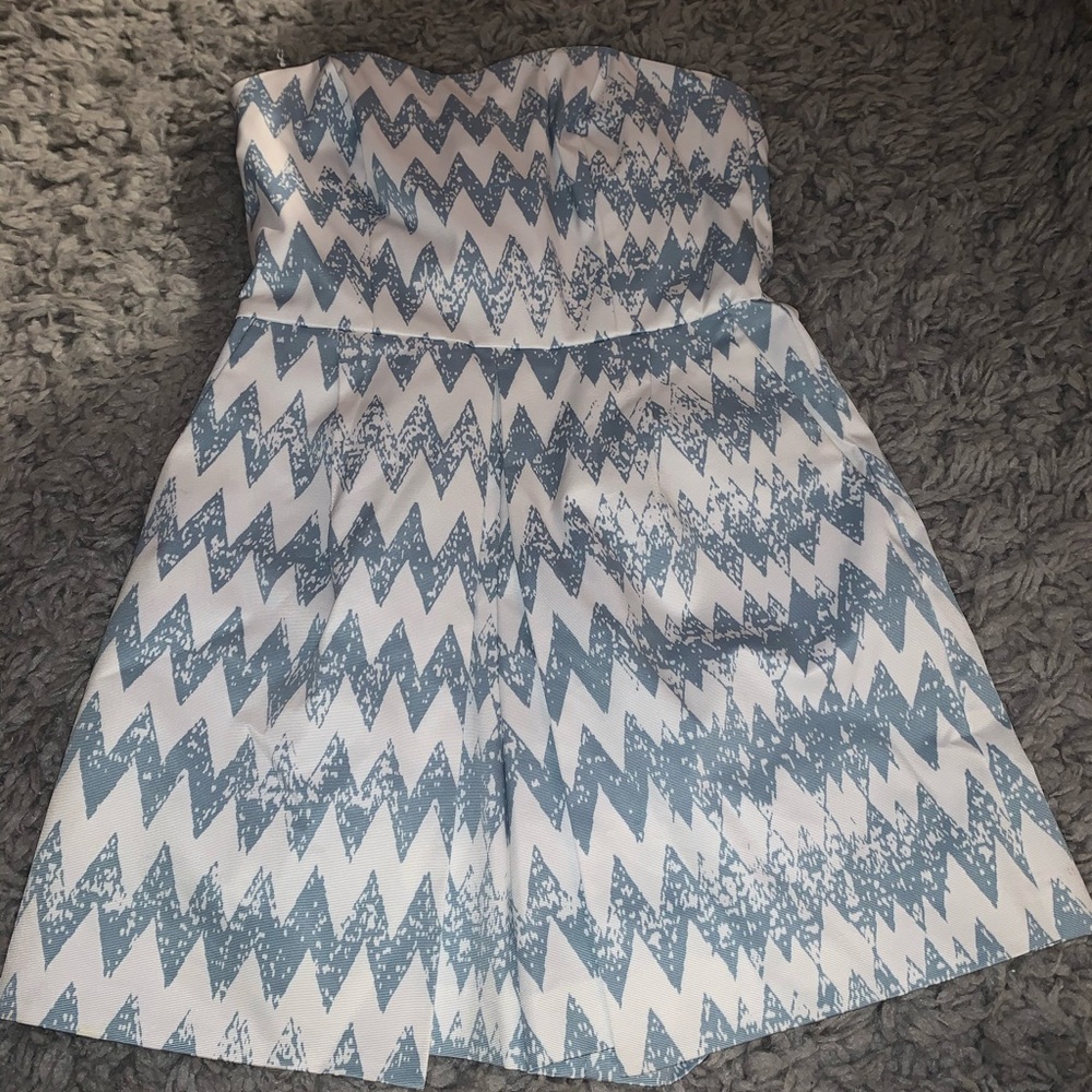 1State Strapless blue and white chevron romper